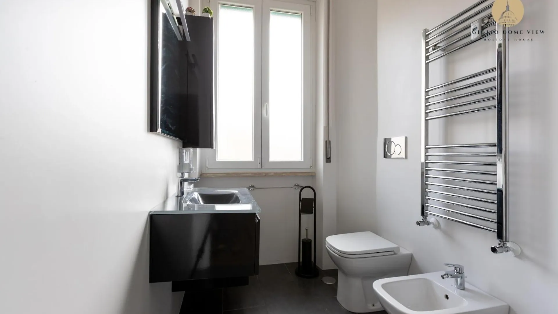 Apartment Giglio Dome View - St Peter View, 300Mt To Metro A, Vatican City, A-C Rome